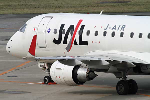 J-AIR E170 JA213J