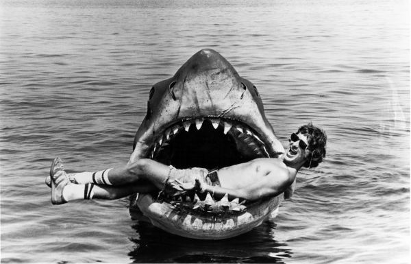 Steven-Spielberg in jaws